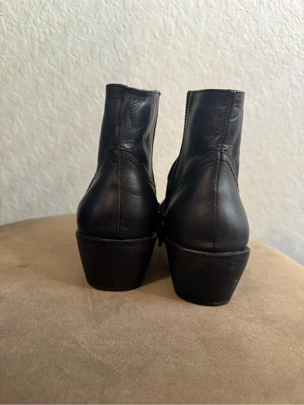 Vintage Foundry Co. Arielle VFL 175 Black Leather Western Ankle Boots 8.5